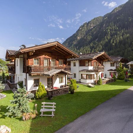 S'Doerfl Chalets Mayrhofen Luaran gambar