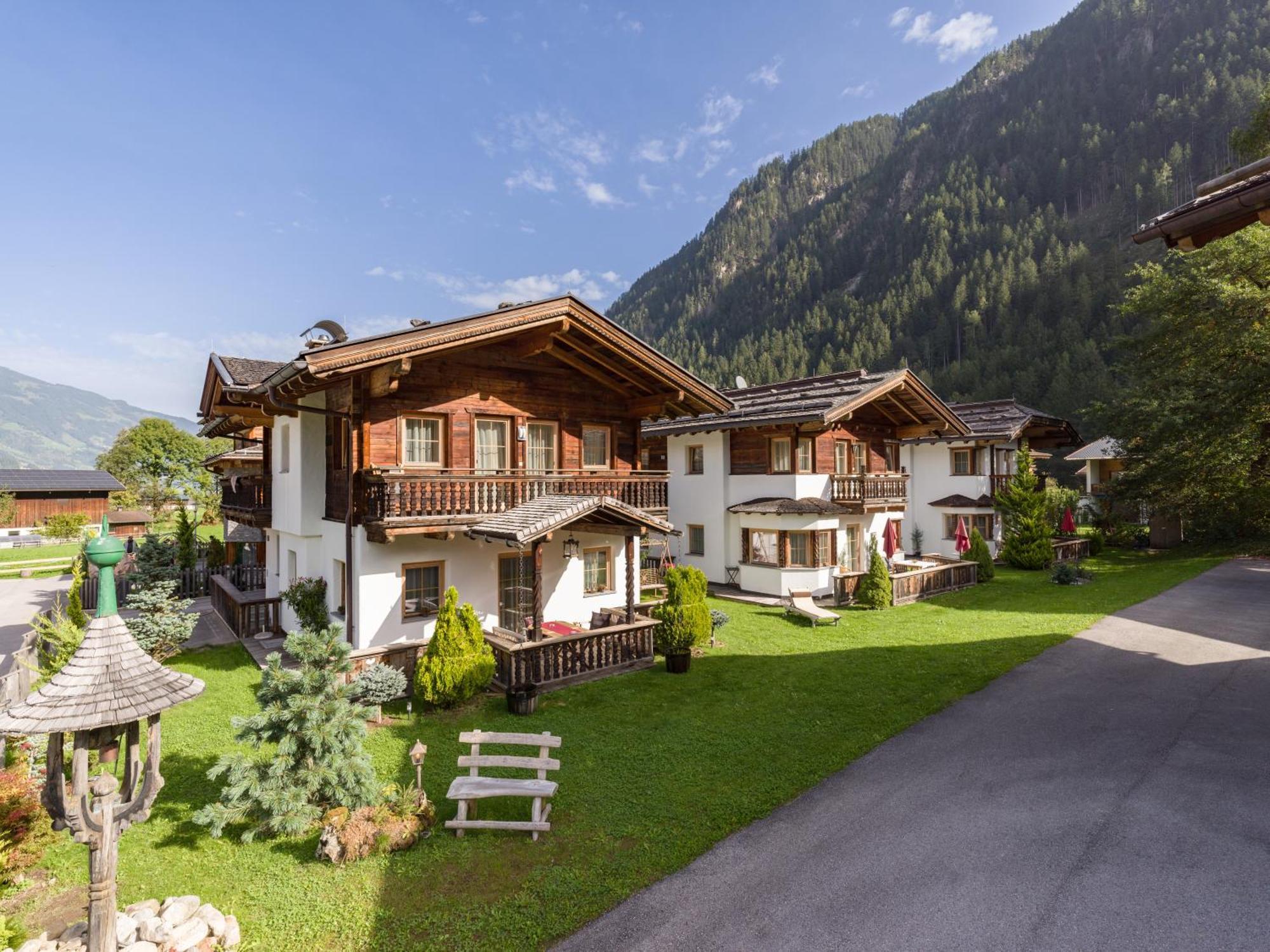 S'Doerfl Chalets Mayrhofen Luaran gambar